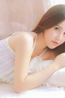 《春潮烂漫海棠红》